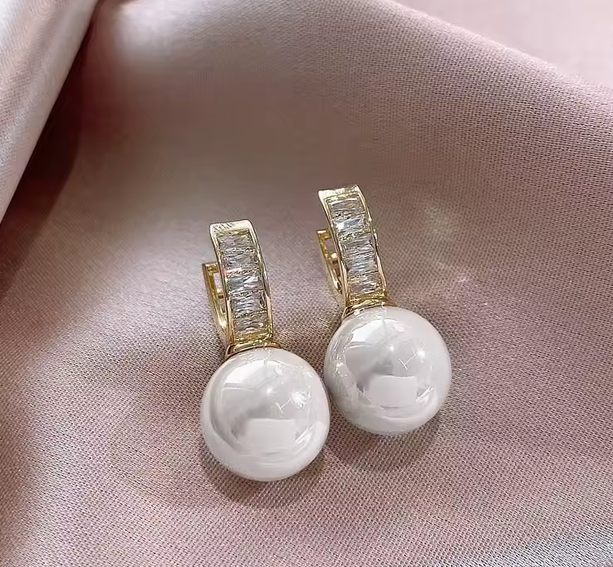 Boucles d'Oreilles Perle Pendante Créole Dorée Strass Baguette Mariage