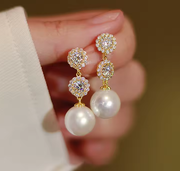 Boucles d'Oreilles Double Médaillon Strass et Grande Perle Dorées Mariage