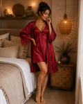 Ensemble nuisette satin et peignoir dentelle bordeaux pour mariée