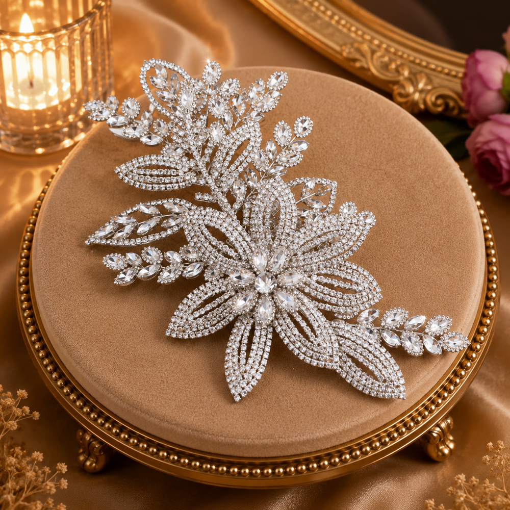 Peigne mariée grande fleur strass et cristaux navettes argentés